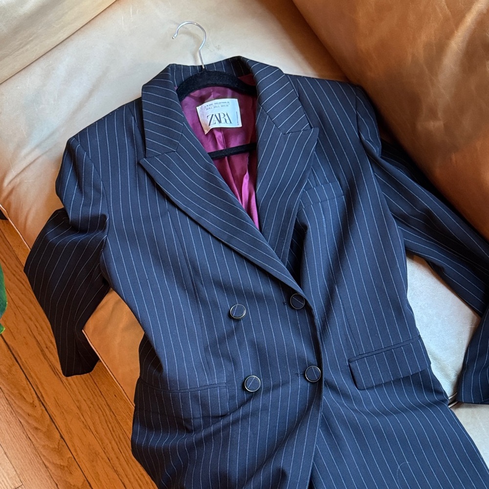 Zara Women's Navy Pinstripe Jacket